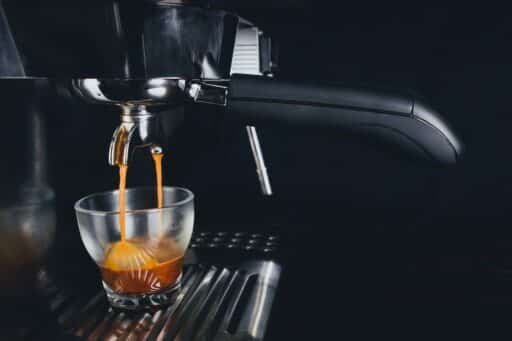 Slow coffee maken in 6 simpele stappen